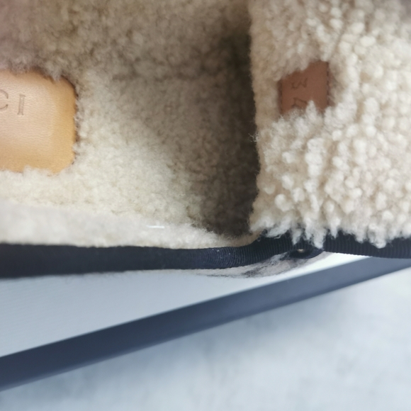 💯% Authentic Gucci shoes Size 34 Fit 35.5 - Picture 3 of 10